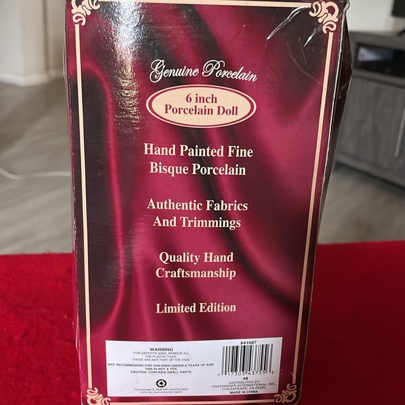 Genuine Porcelain Collectible Doll-Limited Edition-6 Inch-Hand Painted - Picture 3 of 5